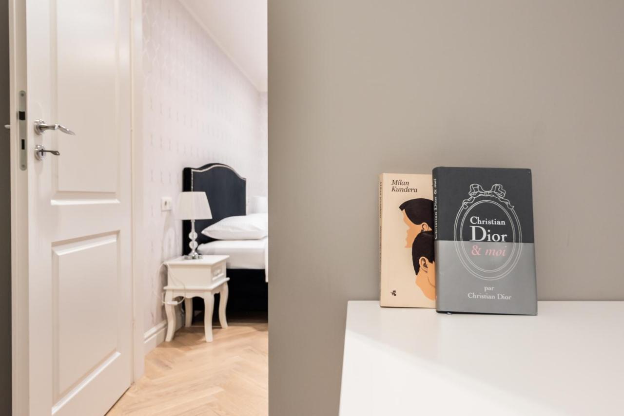 Lovely Apartment In The Heart Of Warschau Exterior foto